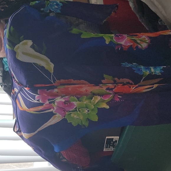 Blouse - Picture 3 of 3